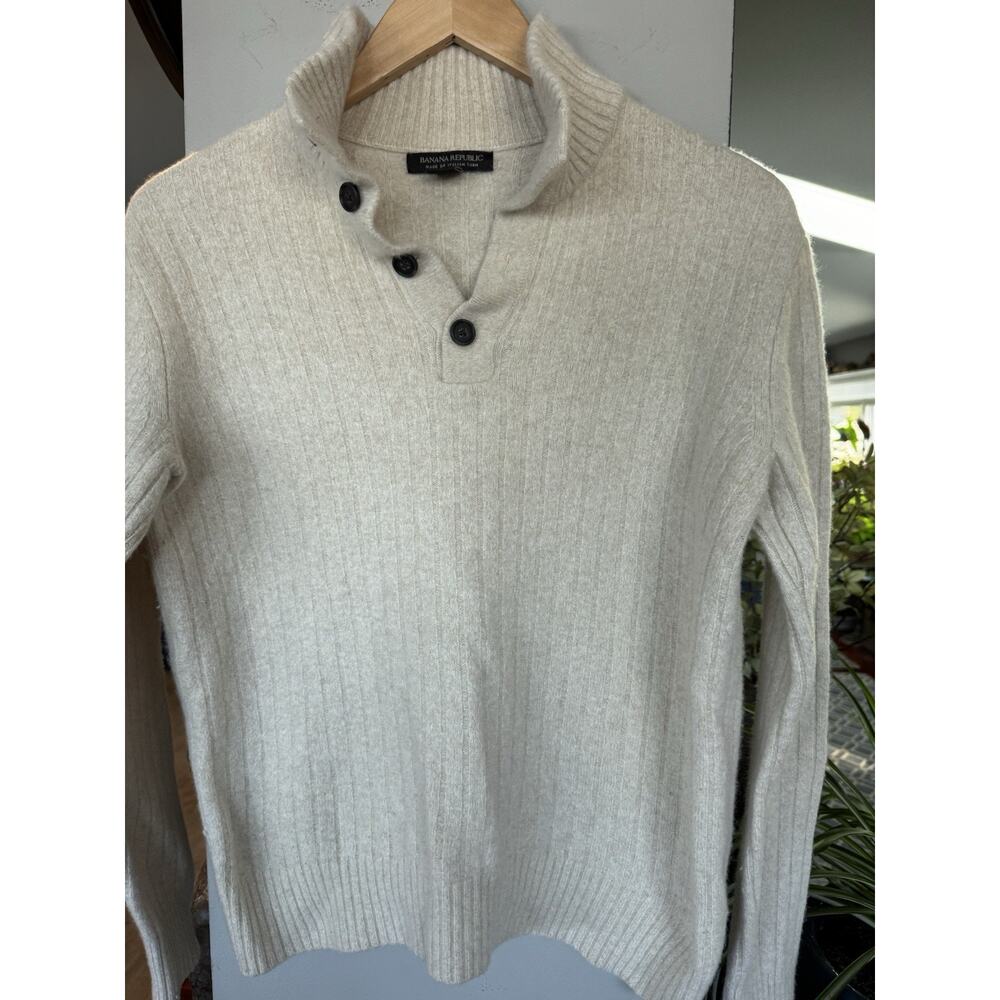 Banana Republic Italian yarn blend Ivory ribbed knit shawl colar Med